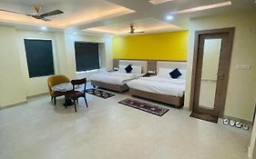 Hotel Lsi